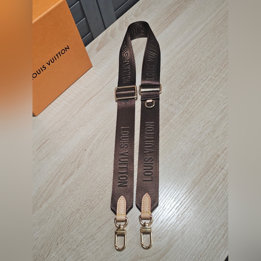 Louis Vuitton Canvas Strap - Picture 3 of 6